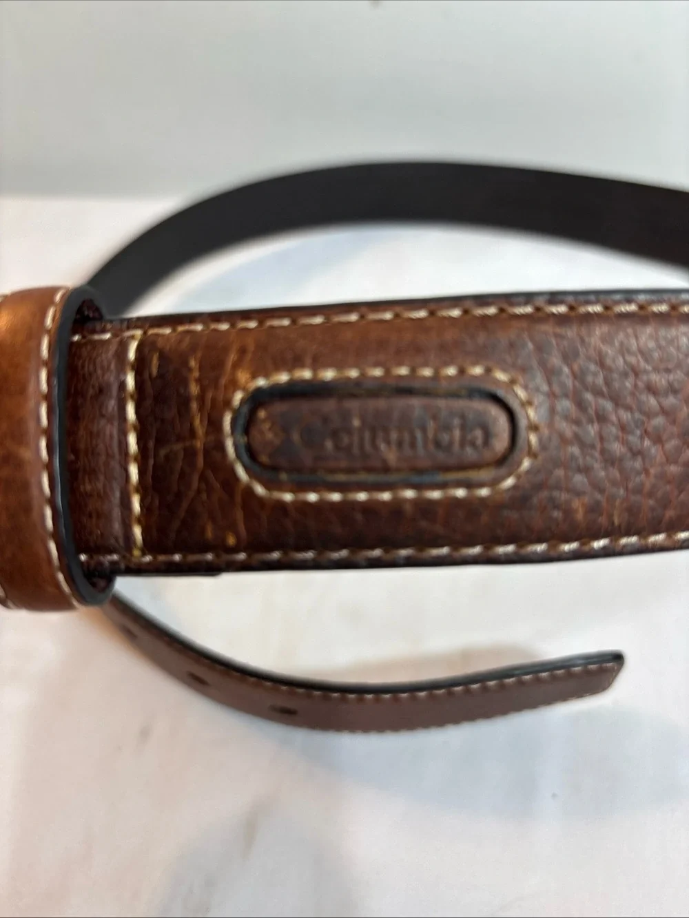 Columbia Men's Brown Leather Belt - Classic Casual Style. 1136